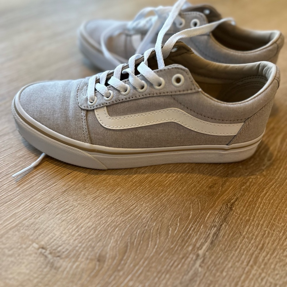 Vans size 7
